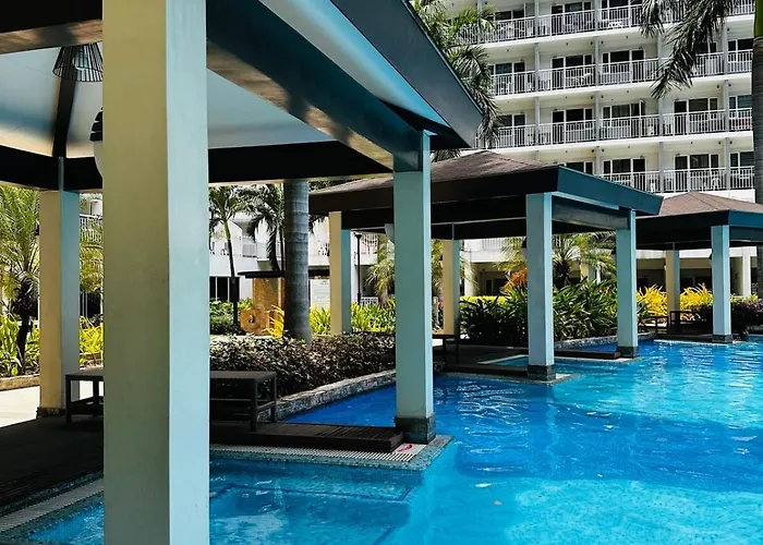 A1232 Mall Of Pool View With Fast Wifi Manila